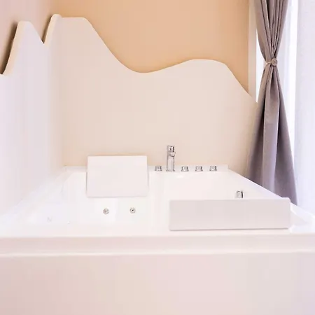 Dharma Luxury Pensión *