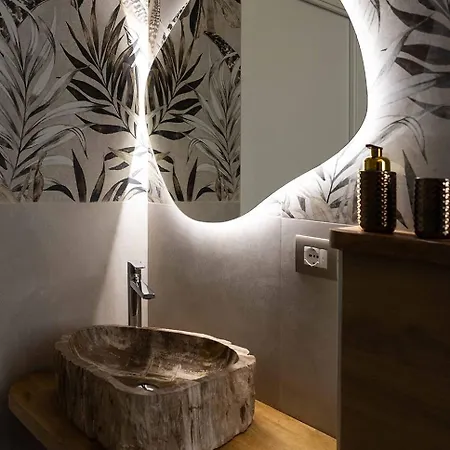 Dharma Luxury Gasthuis