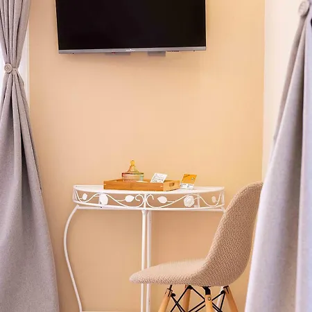Dharma Luxury 3* La Spezia